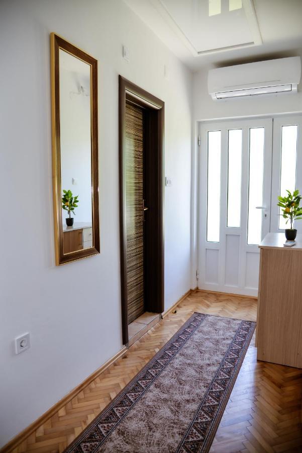 Apartment Nikola Kotor Luaran gambar