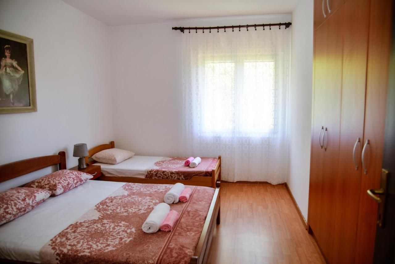 Apartment Nikola Kotor Luaran gambar