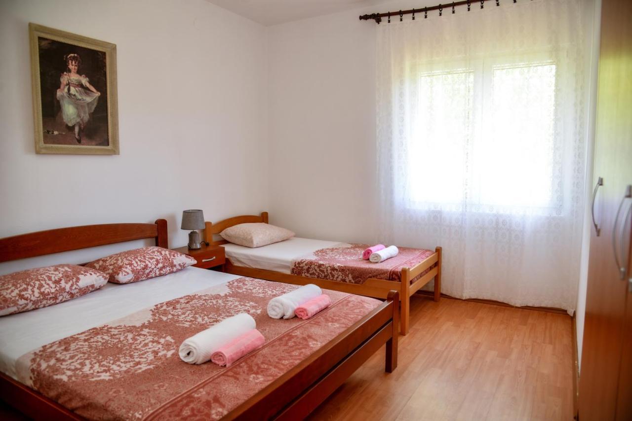 Apartment Nikola Kotor Luaran gambar